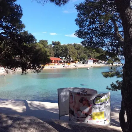 Lunabay Biograd Mobile キャンプ場