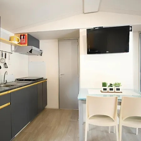 Lunabay Biograd Mobile キャンプ場 ビオグラード・ナ・モル