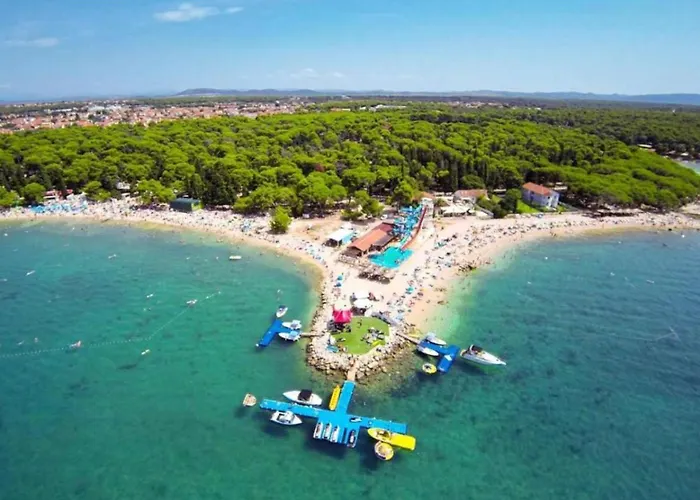 אתר קמפינג Lunabay Biograd Mobile ביוגראד נה מורו